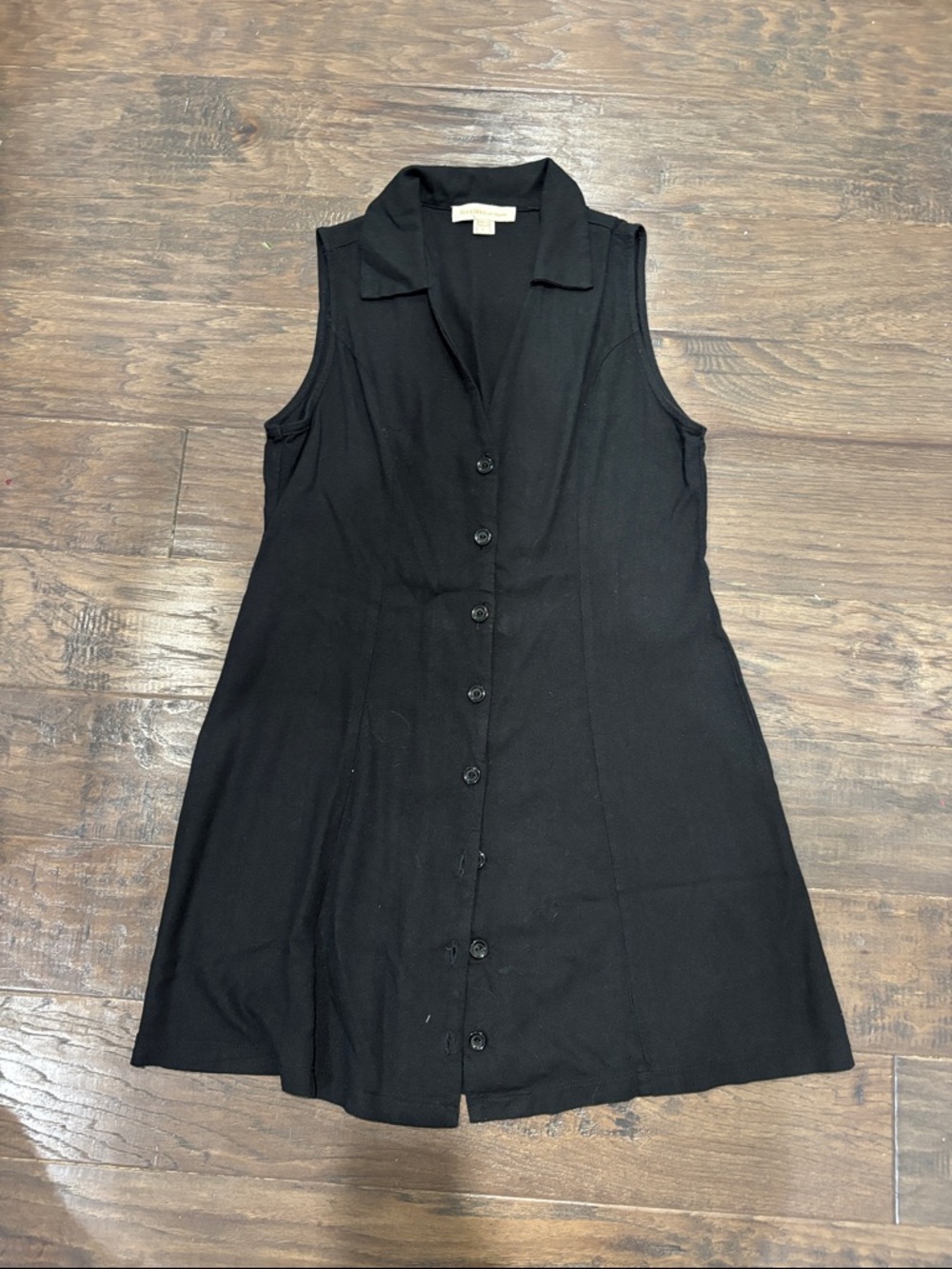 Monteau Los Angeles Black Sleeveless Button-Front line mini Dress